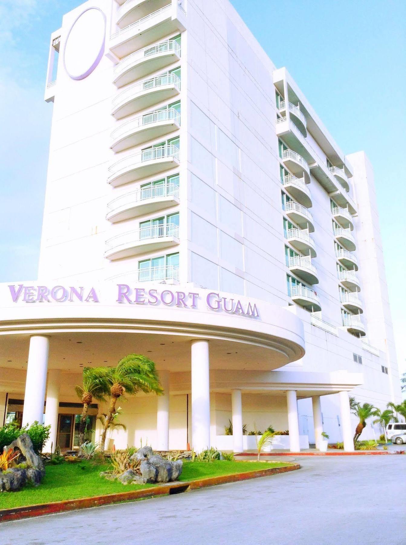 Verona Resort & Spa Tumon Extérieur photo